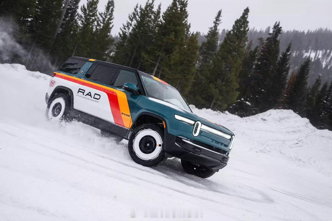 【Rivian 今年 Q1 交车 10365 辆，在美国电动汽车市场“寒冬”中逆
