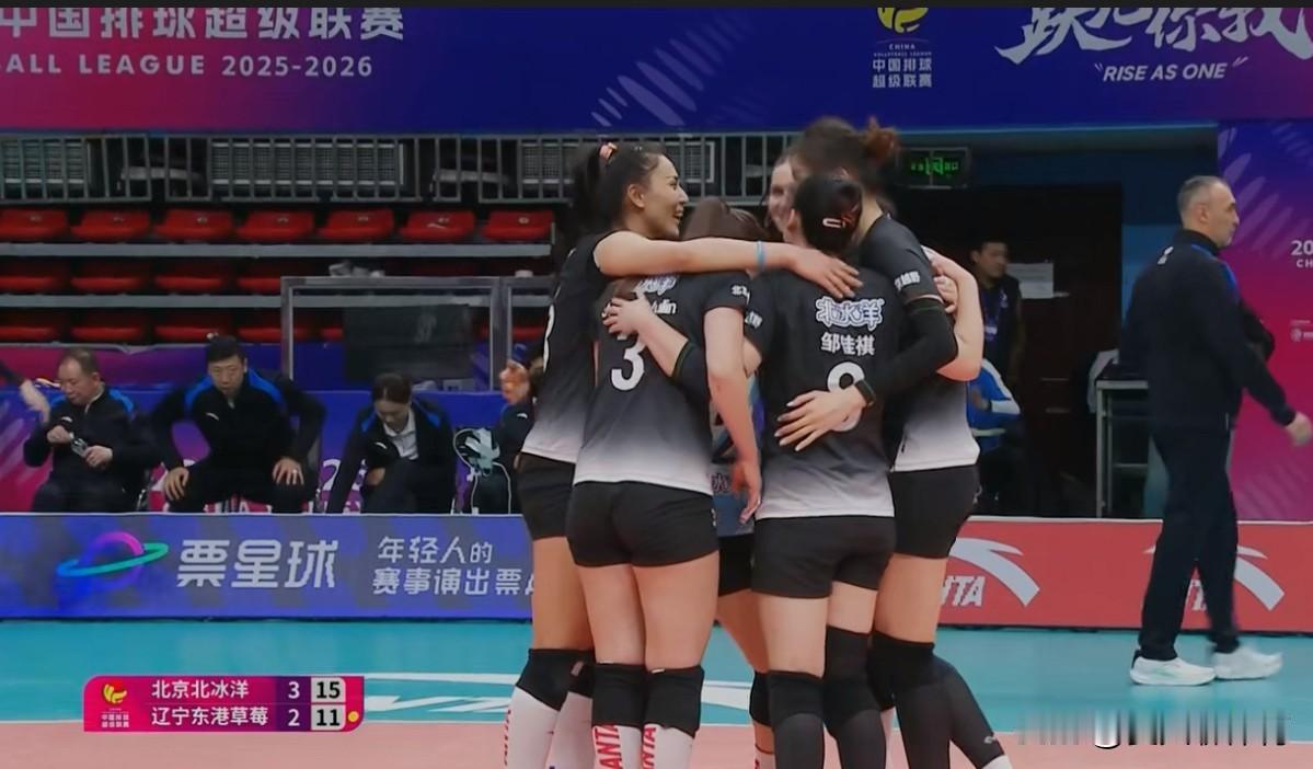 竹篮打水一场空！北京女排和辽宁女排这场5局大战终于结束了，打了两个半小时，以为辽
