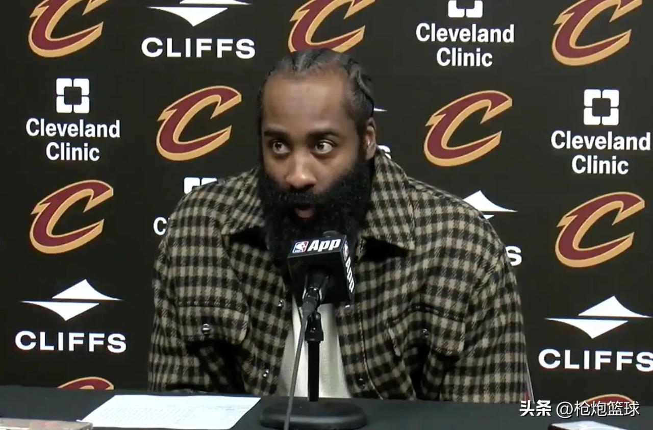 哈登明白人啊

骑士今天客场挑战勇士，赛前骑士球星哈登哈登接受采访时谈到了忠诚球