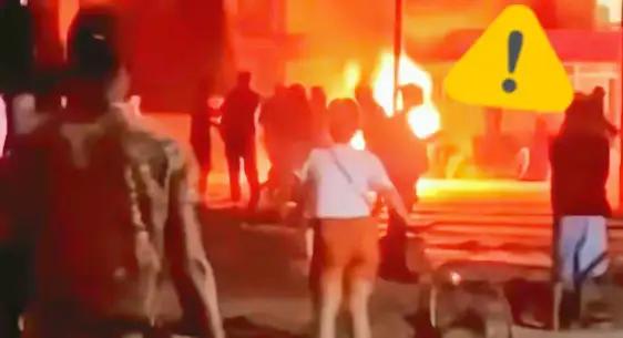 炸锅icon了！古巴icon彻底乱了。

古巴中部城市莫隆发生严重抗议事件，抗议