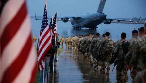 美国临时停火只是拖时间，海军陆战队+空降兵过万精兵还没到位，目标不是哈尔克岛，应