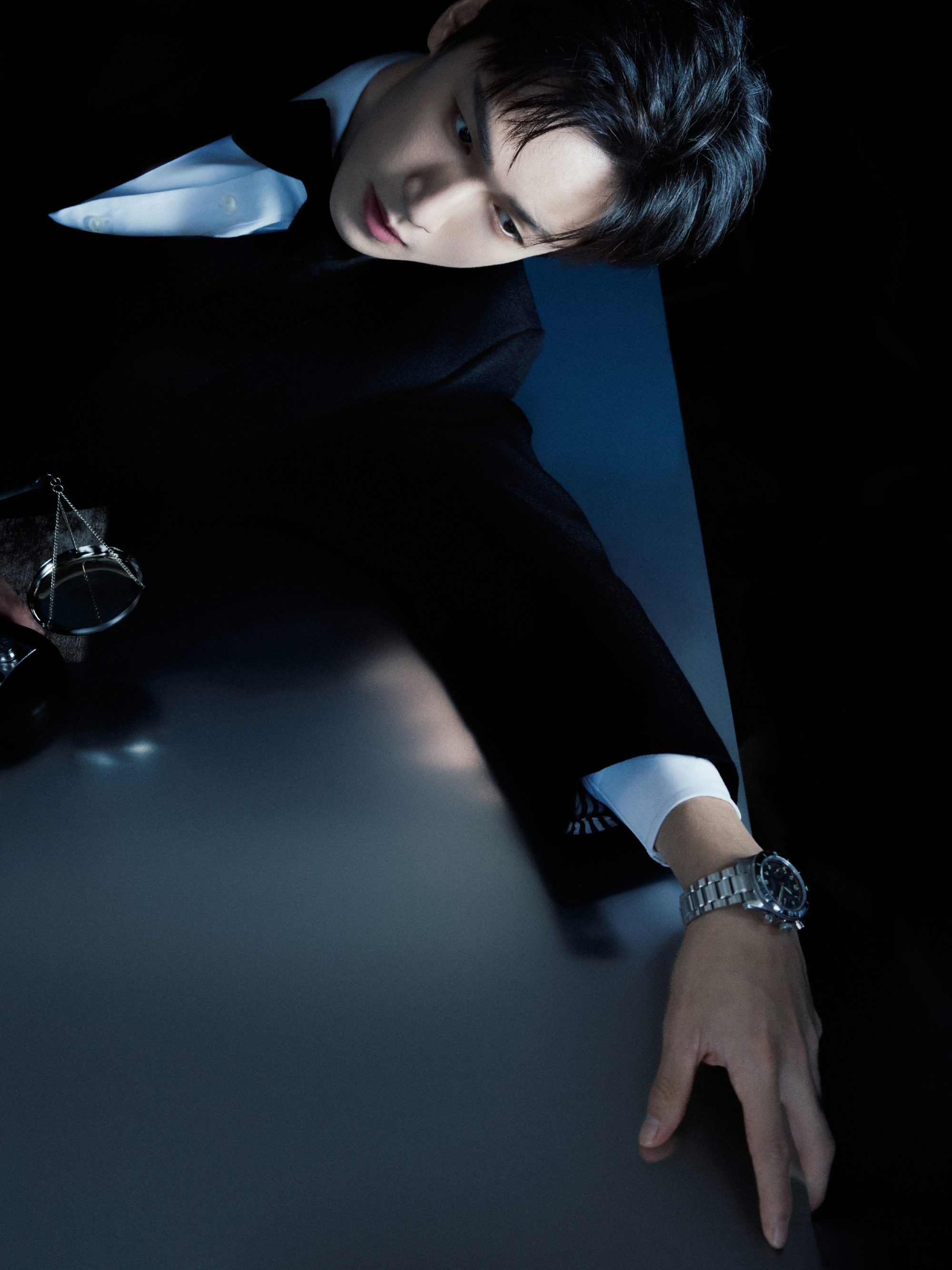 哥哥  这个位置是留给我的吗  我可以躺下的