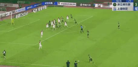 阴谋？还是犯规？
9月14日晚，杭州黄龙体育场，中超第25轮联赛，浙江队主场迎战