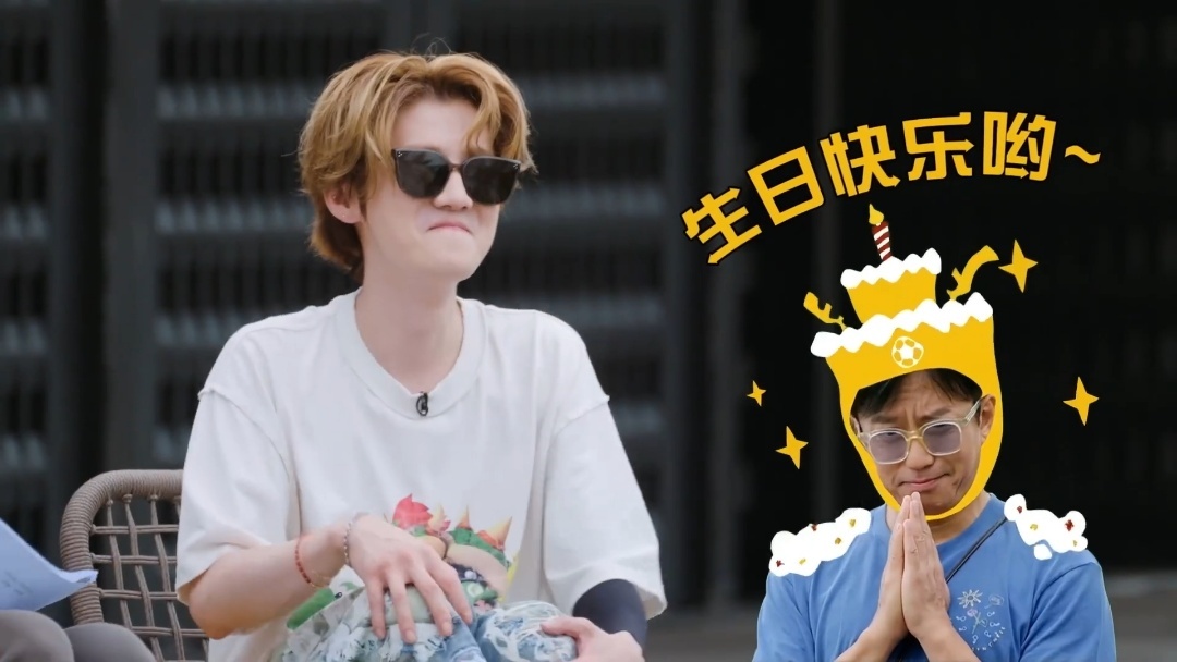 鹿晗回应在五哈过生日鹿晗祝五哈团forever哈哈哈哈哈鹿晗控诉五哈P图严重 鹿