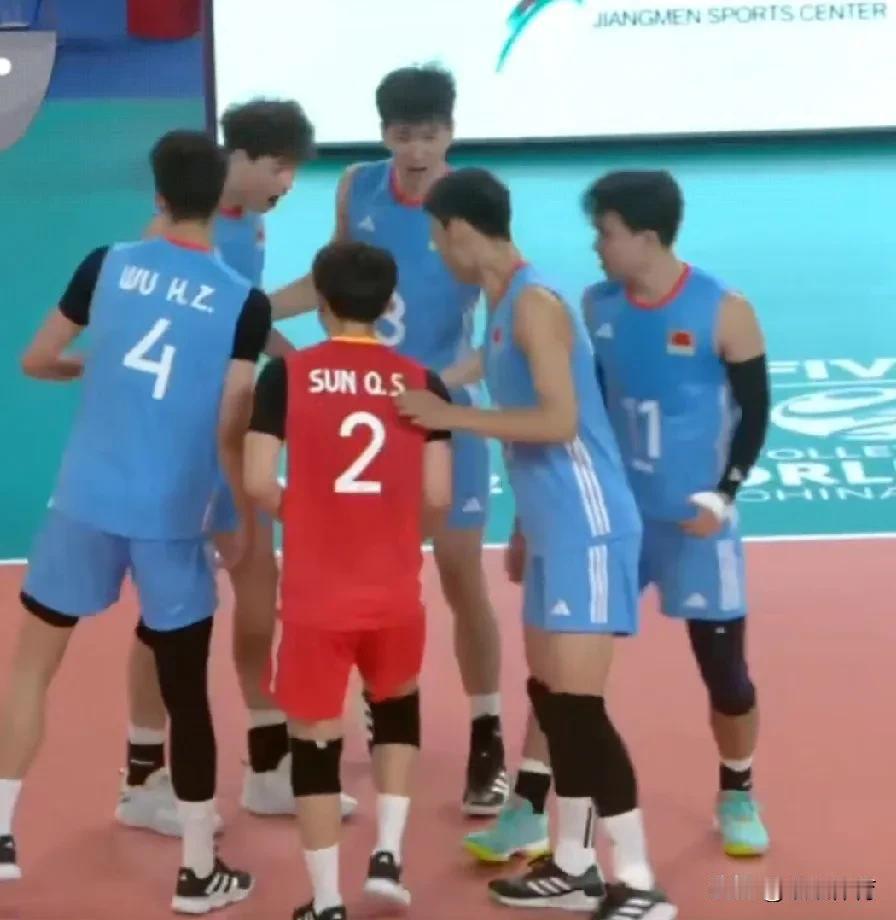 【U21男排世锦赛第二轮，中国队-摩洛哥第一局轻松取胜】
U21男排世锦赛第二轮