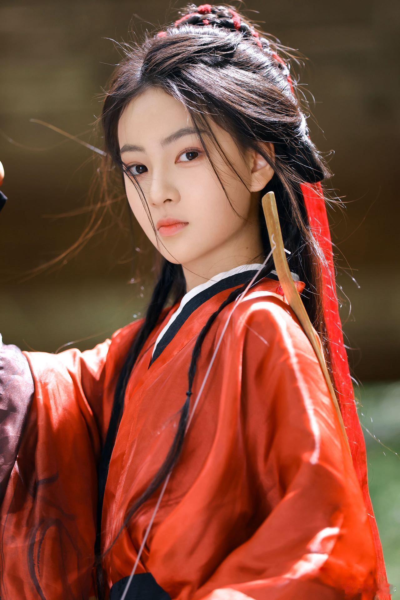 张茗灿 古装小花预备役 昨天追《欢乐家长群2》被演孙嘉彧的张茗灿圈粉！2011年