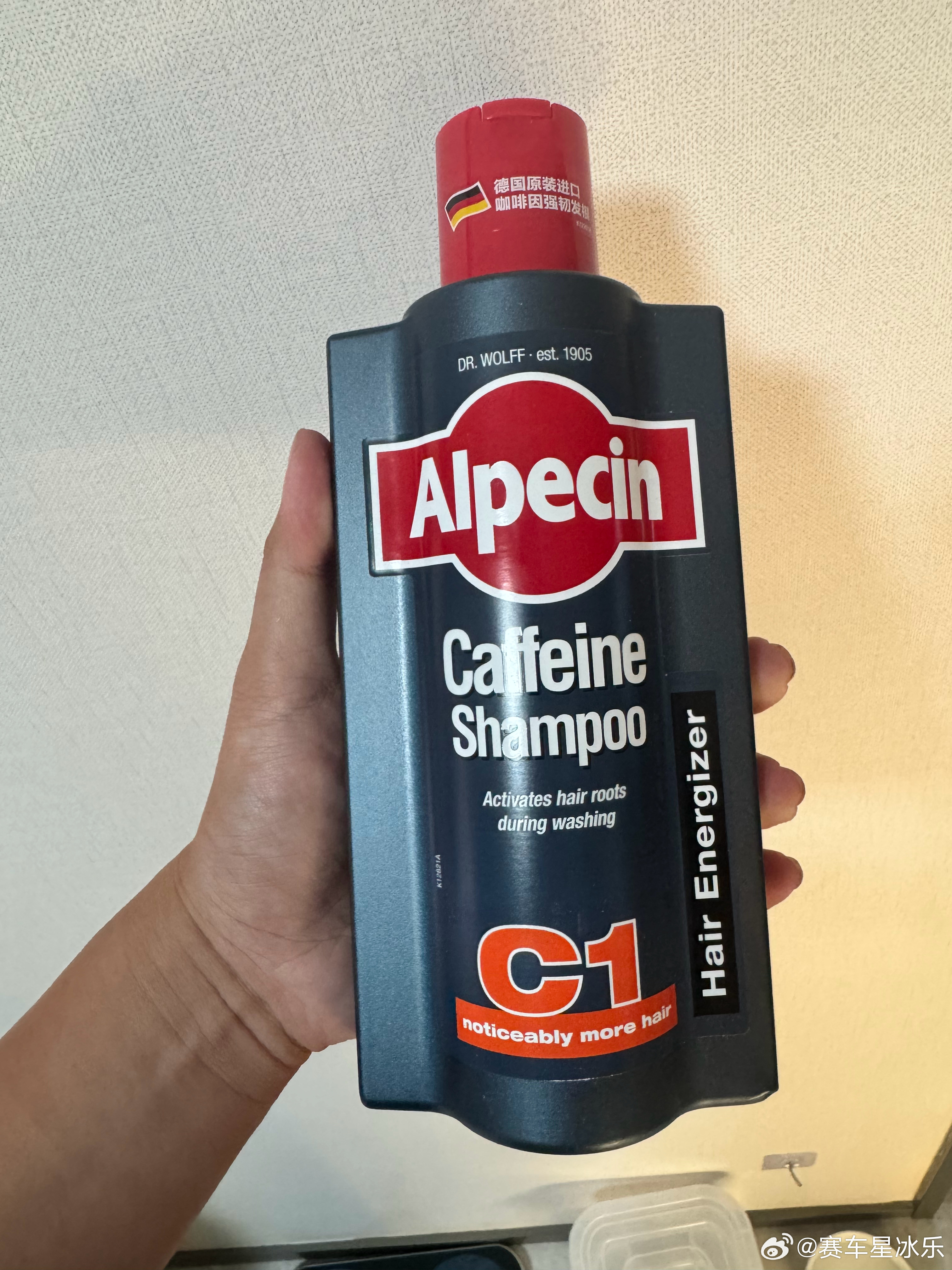 不愧是汽车大国，洗发水都长得像机油瓶 