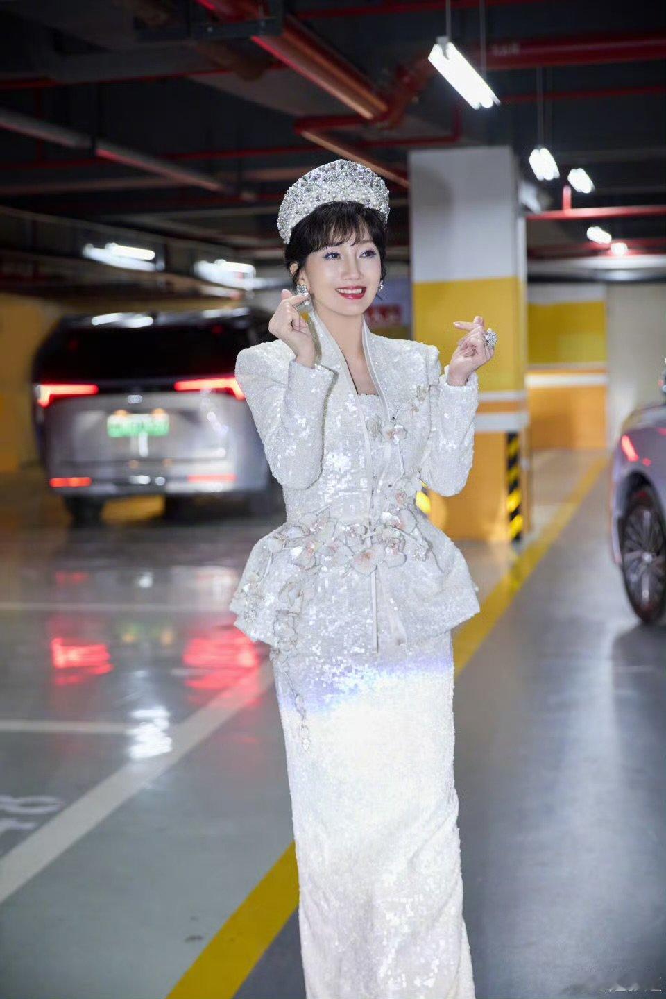 赵雅芝没有刻意去证明自己赵雅芝说年龄不值得焦虑 不内耗、不焦虑，从容走过每一段时