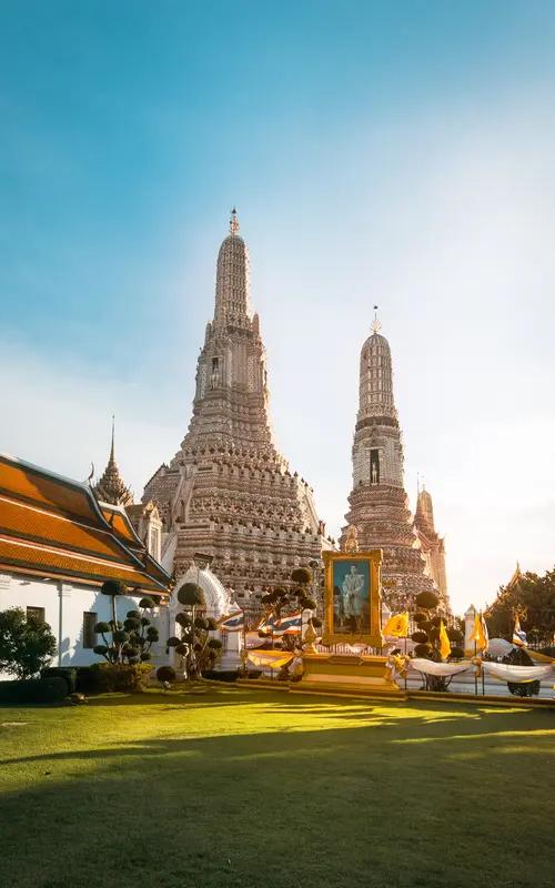 为啥泰国没被欧洲列强殖民呢？这和它的外交策略有很大关系。当时英法在东南亚争夺势力