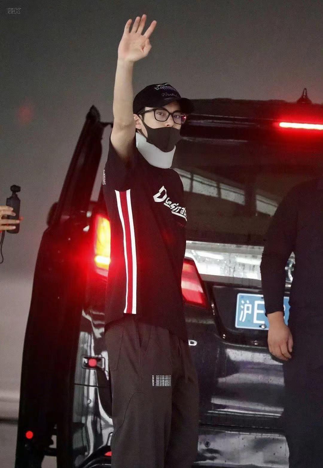 #王鹤棣说唱梦工厂录制上班路透##王鹤棣说唱梦工厂上班路透#王鹤棣说唱梦工厂上班