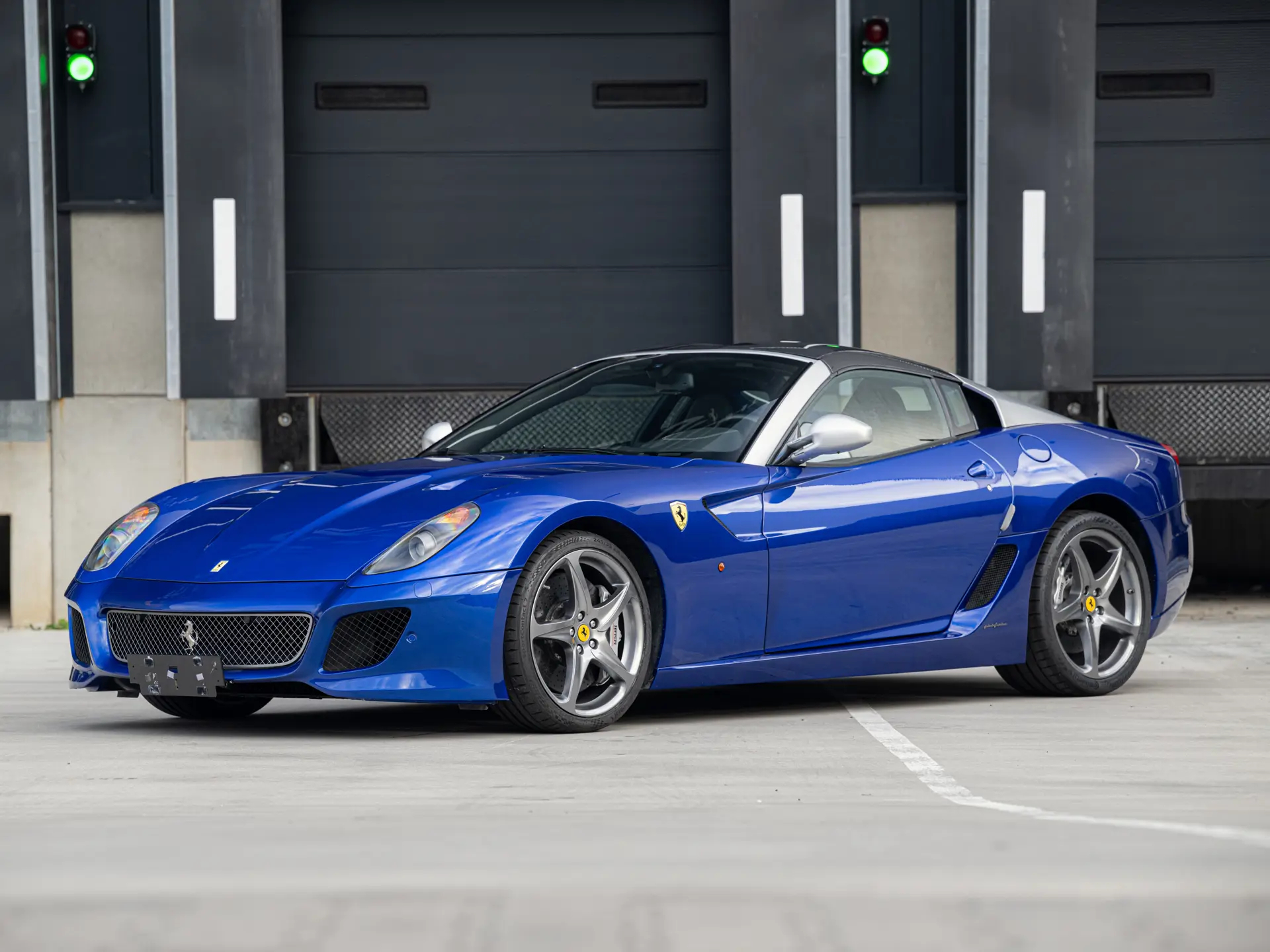 shen车视界 一辆正式离开中国大陆的599 SA Aperta。伴随着二手车出