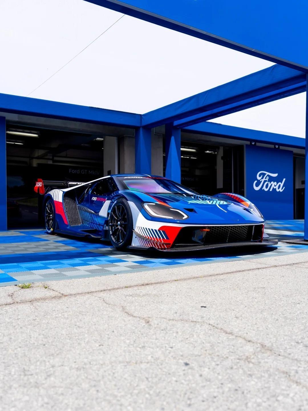 福特 GT Mk IV，看完只想马上上赛道车的新衣