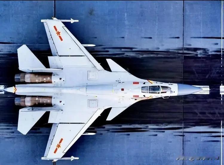 2026年6月22日，连续远海训练40多天的辽宁舰航母编队返回青岛母港，官方公开