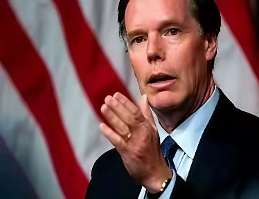 美国可能直到现在才意识到，太不对劲了：现在不管美国在干什么，中国完全不搭理，只是