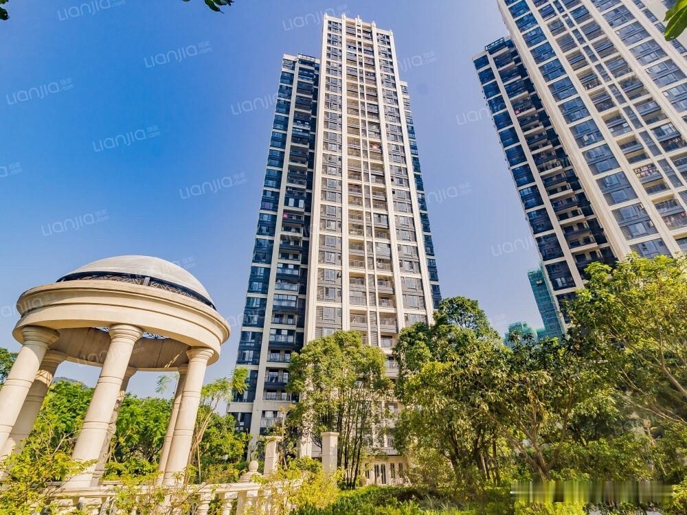 新房卖3万/平，二手跌到9千/平，实地常春藤的业主经历了什么？

朋友老李给我发