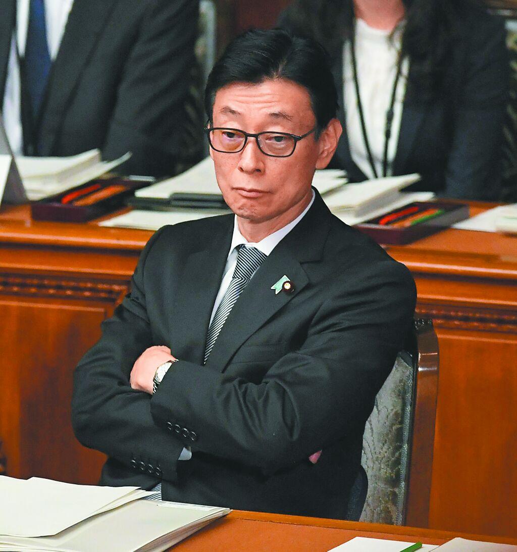 尴尬了，日本高官来中国无人接见。
 
2026年5月2日，被视为政坛实权派的选举