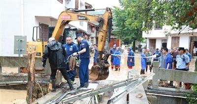 【抢险救援】5月25日至26日，咸宁遭遇强降雨，崇阳、赤壁等地降雨量超200毫米