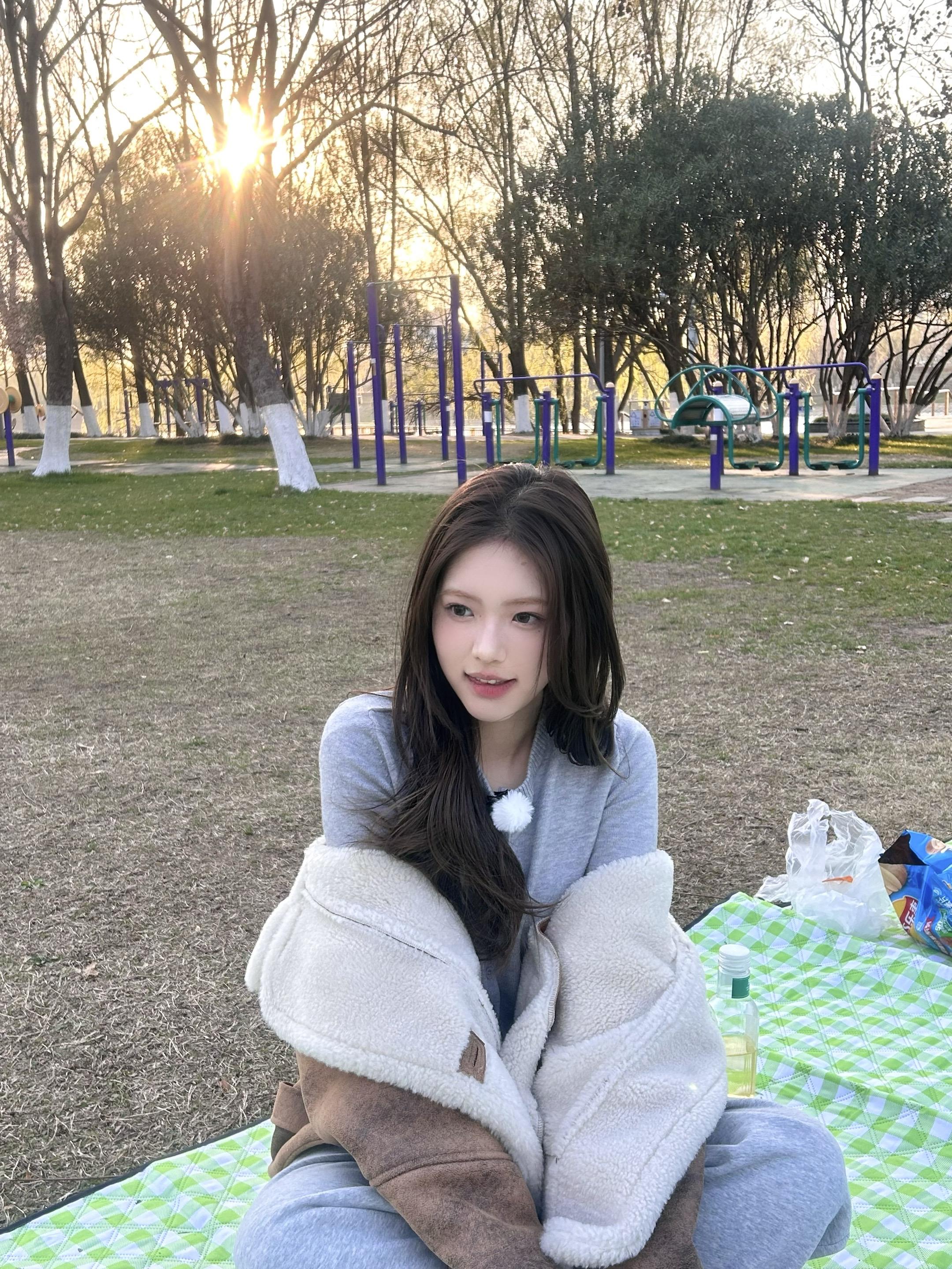 大家晚上好！今天很开心🥳