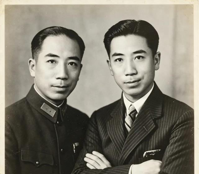 戴笠私下和亲信坦言：“汉卿为人豪爽，重情义，有英雄气概。我早年和他在北平、汉口交