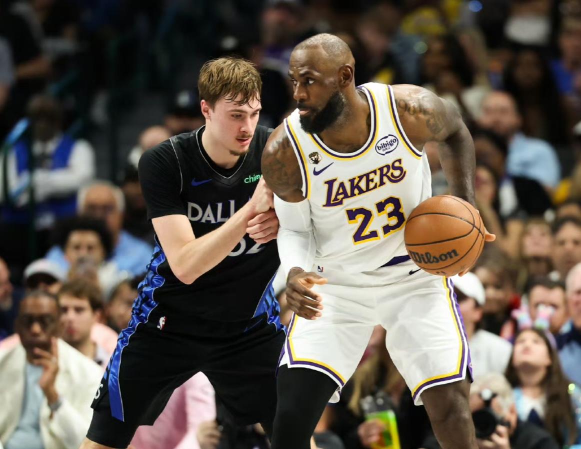 湖人以目前阵容打季后赛必被横扫，还得寄希望于东里复出！

詹姆斯30分15助攻，