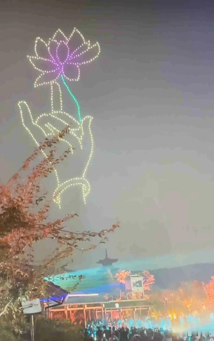 我的今日状态：😁轻松愉快
我这里的天气：☀️晴天