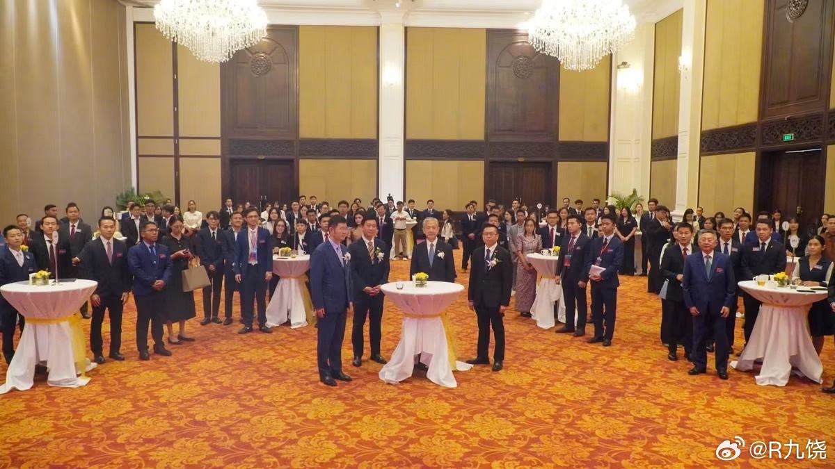汪文斌  今日的留华校友交流论坛相关。 