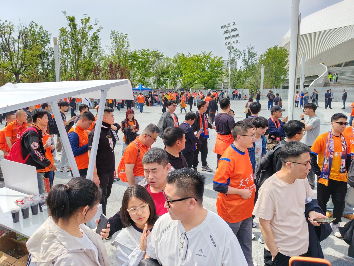 2026中超联赛青岛海牛vs山东泰山 此时此刻的青春足球场客队区