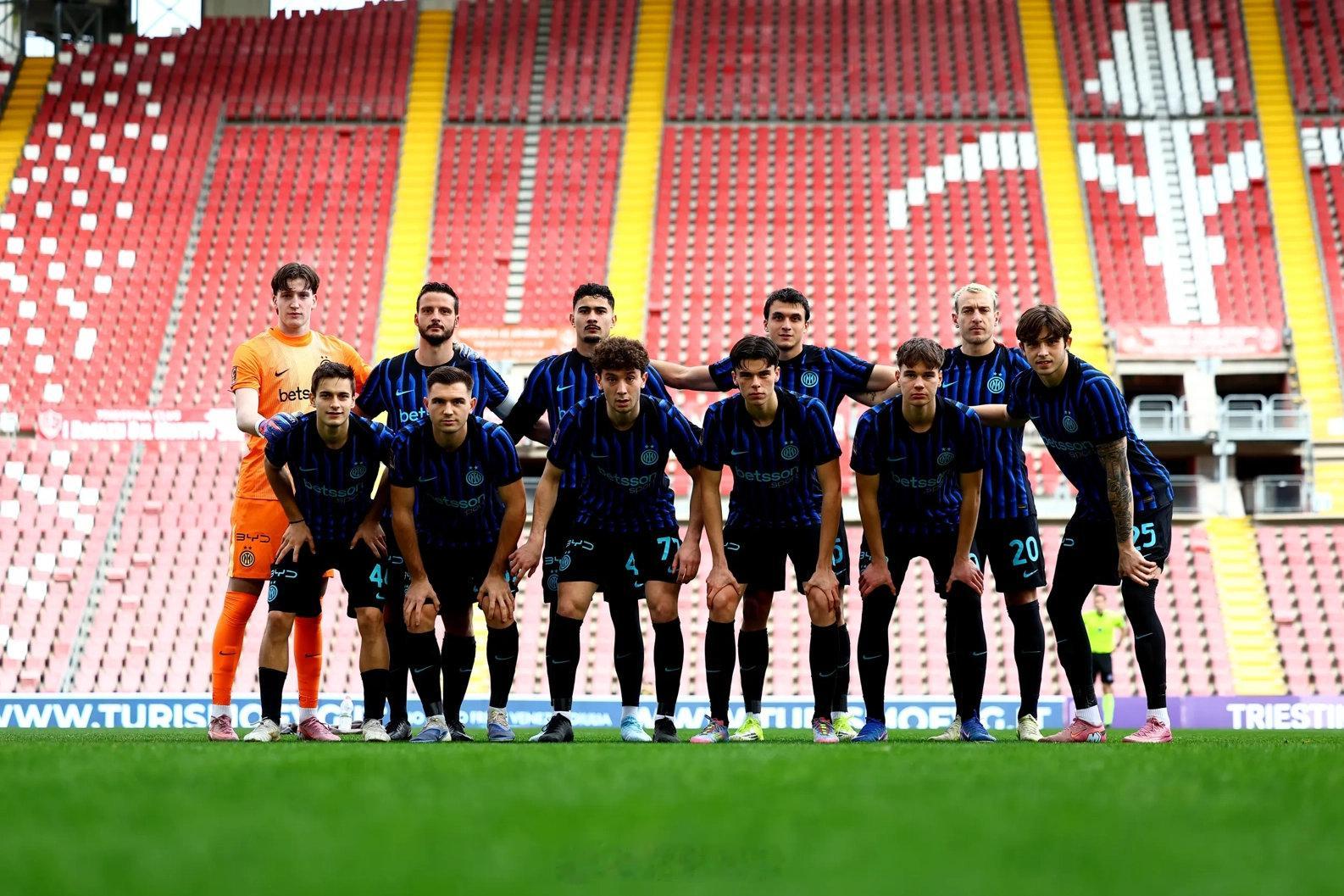 韦基执教的U23梯队意丙第25轮客场1比4被特列斯蒂纳逆转，亚历克西乌首开纪录。