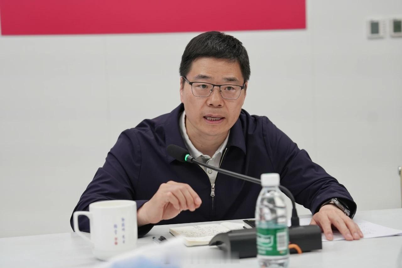 中国篮协官方总结半决赛中的裁判问题，肯定了外籍裁判对球员动作的控制，但也认为存在