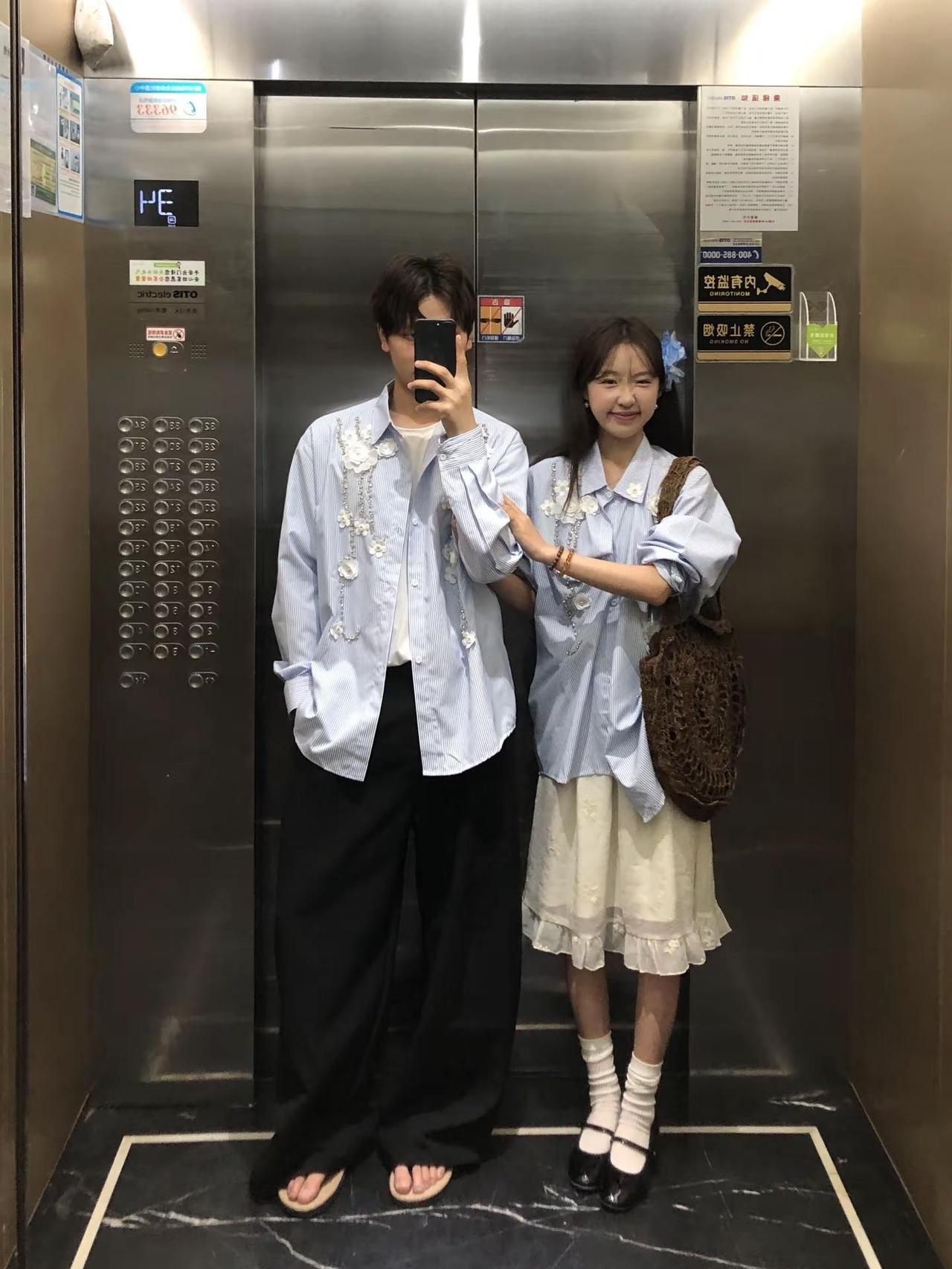 靠近你一点 我就幸福多一点。情侣穿搭