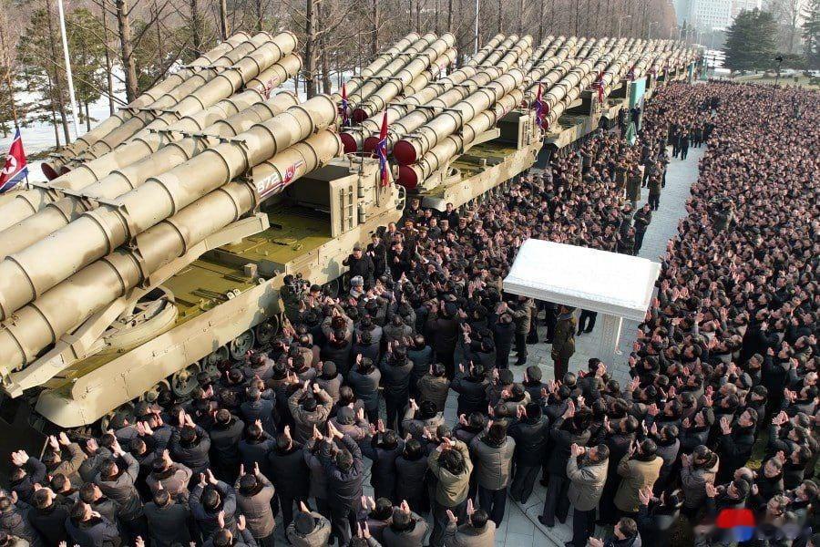 在俄罗斯媒体上，已经有本土军事评论员在宣传朝鲜给俄罗斯提供的先进多管火箭炮系统、