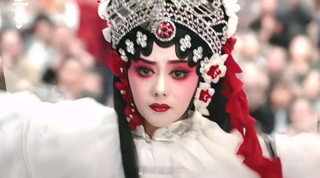 刘浩存秦腔扮相很容易让人认成赵今麦 