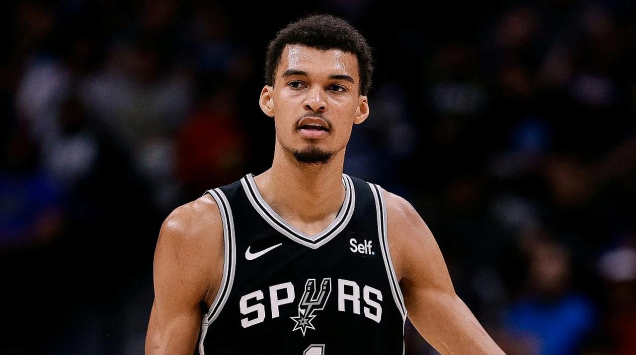 35分对4分，这不是对位，这是降维打击啊，克林根在文班面前就是个小孩子！

文班