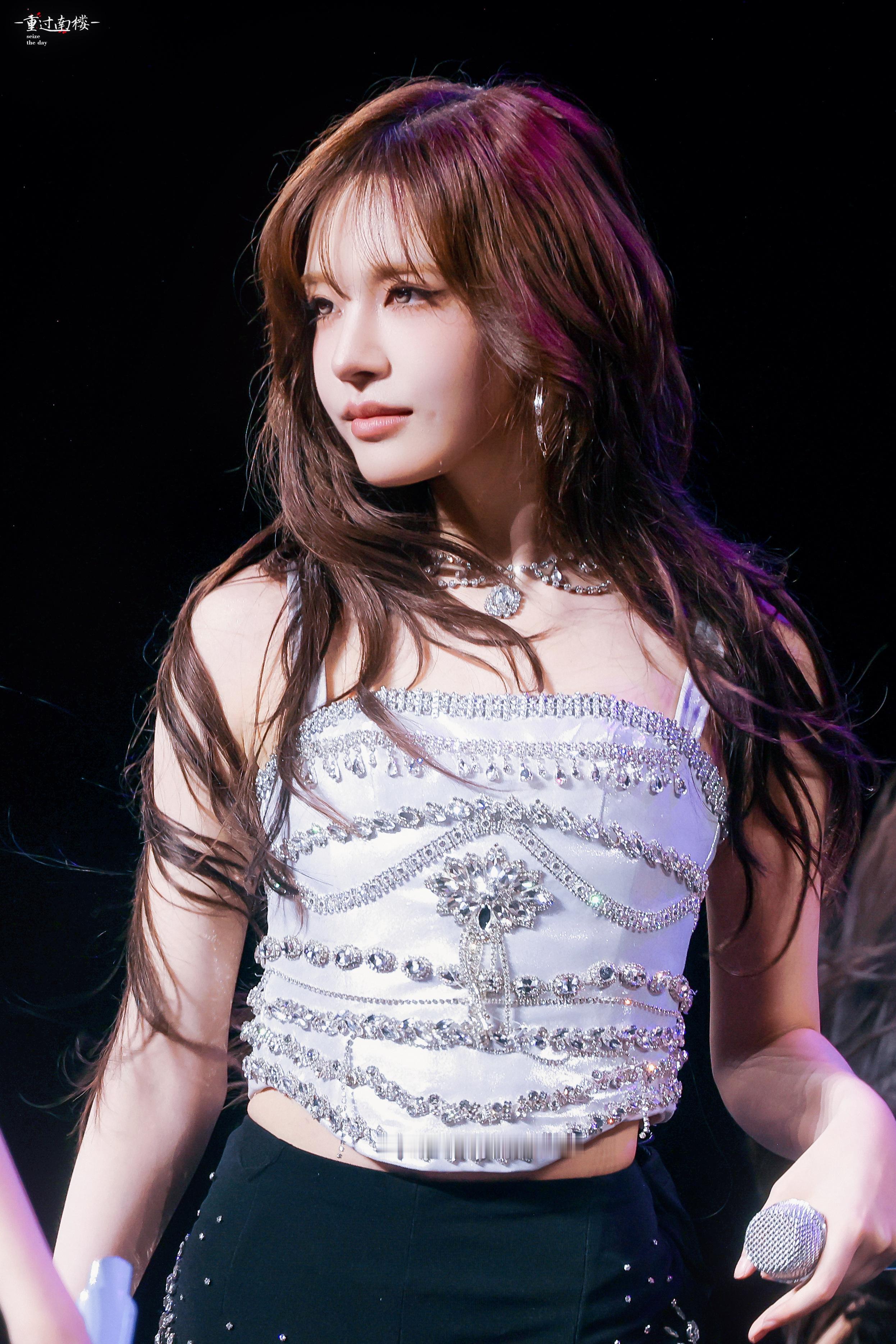 260903/0906 Liz