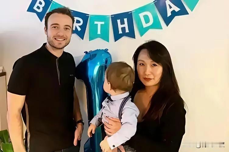 大家都说西蒙高茨打球随性，因为他有随性的底气，这份底气来自于大他11岁的华裔媳妇