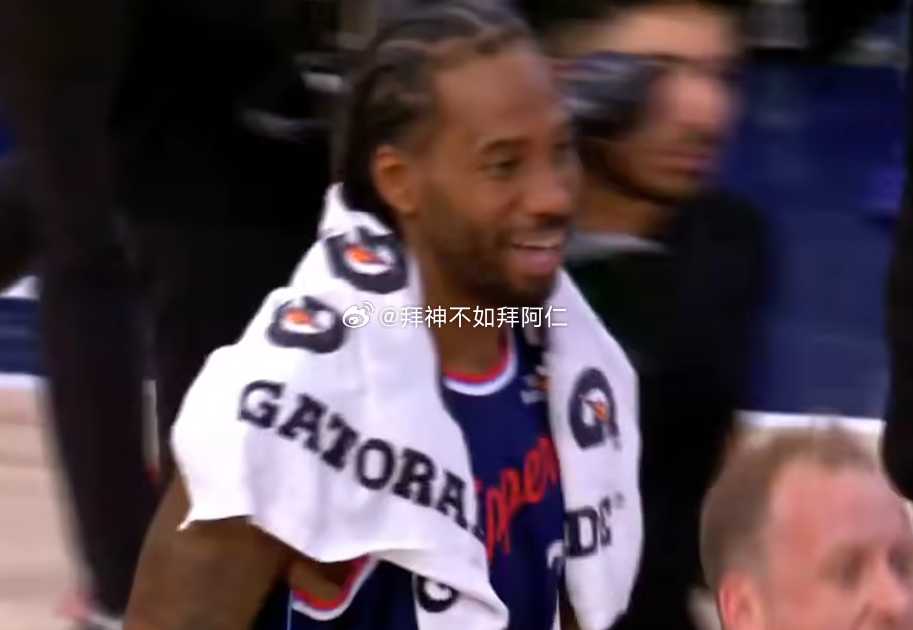 NBA常规赛，快船今日主场153-128大胜森林狼。赛后，森林狼球员麦丹与快船球