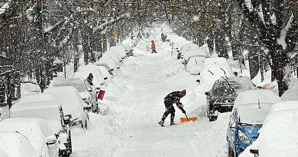 美国冬季风暴已致至少25人死亡