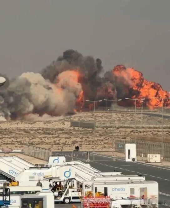 本届迪拜航展上，原本备受瞩目的歼-10CE、翼龙-X无人机以及订单破千的国产大飞