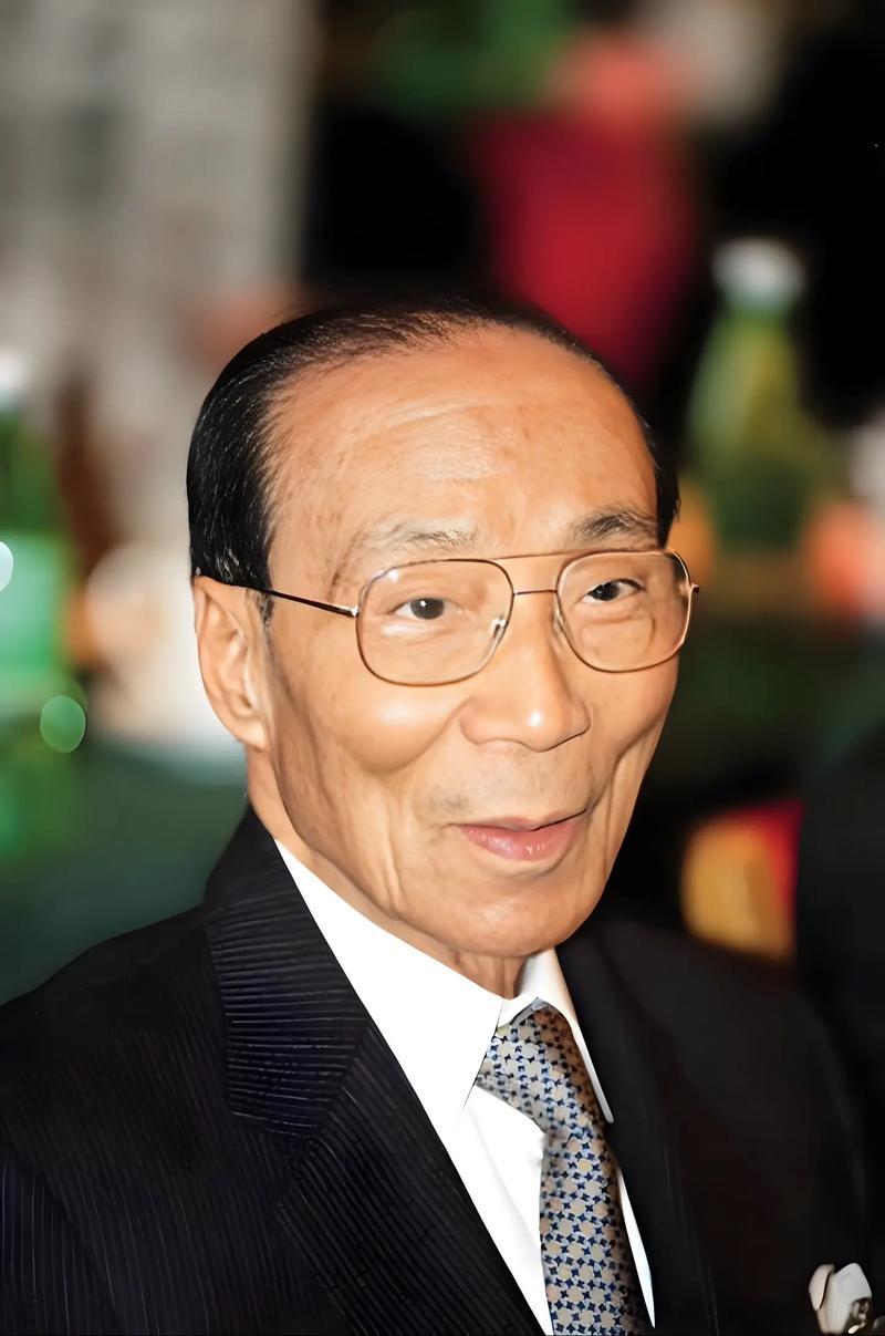 什么是豪门最强的反击？2014年，邵逸夫去世前留下嘱托，如果四个子女参加葬礼，就