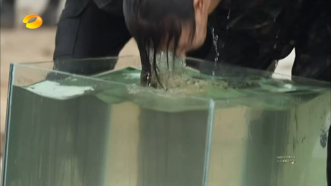 杨幂 本来想剪真正男子汉的视频发现我现在根本就看不了这些了骗你的我还是想哭我最勇