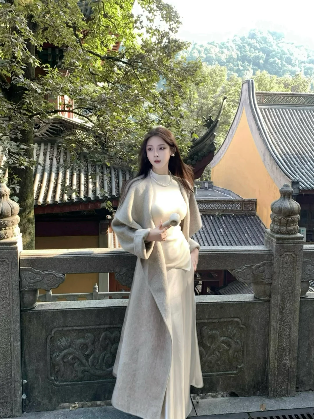 “生命这卷书 落款应是亭亭长青树”