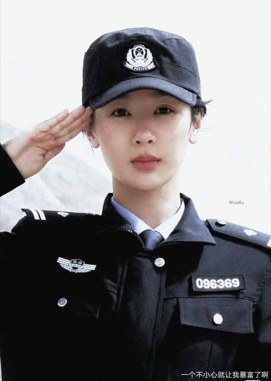这个年头业内的创作能力拍女军警法司官基本没好下场，男转女更是了，小城大事前车之鉴