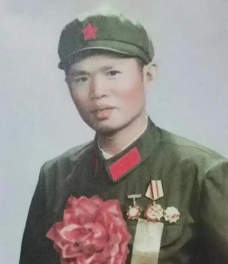 老山最硬核的悲情英雄：为妻丢前程，血战歼敌91人，一生让人破防
 
1982年，