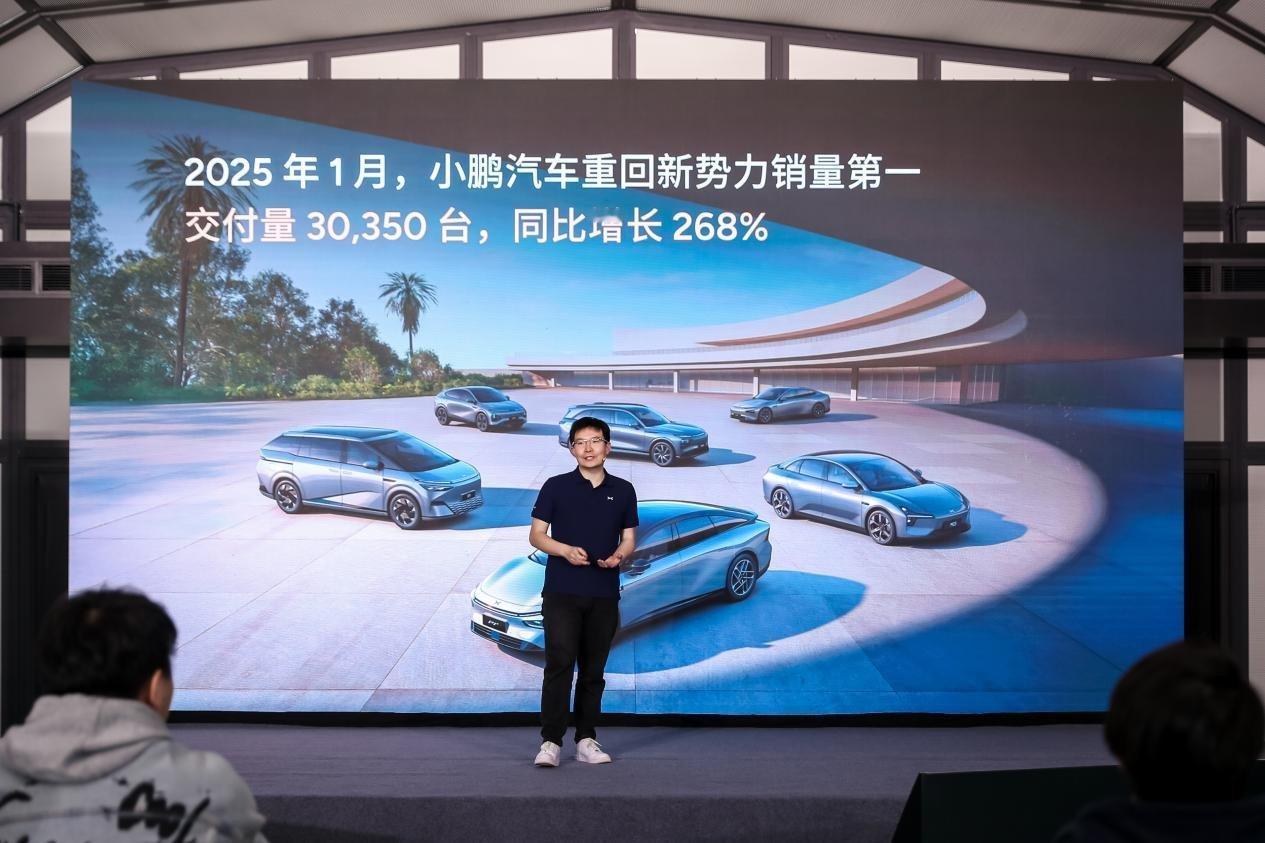 小鹏P7+一月卖了3万多台，这也太火爆了吧。看来“油智同价”这招真绝了，直接让一