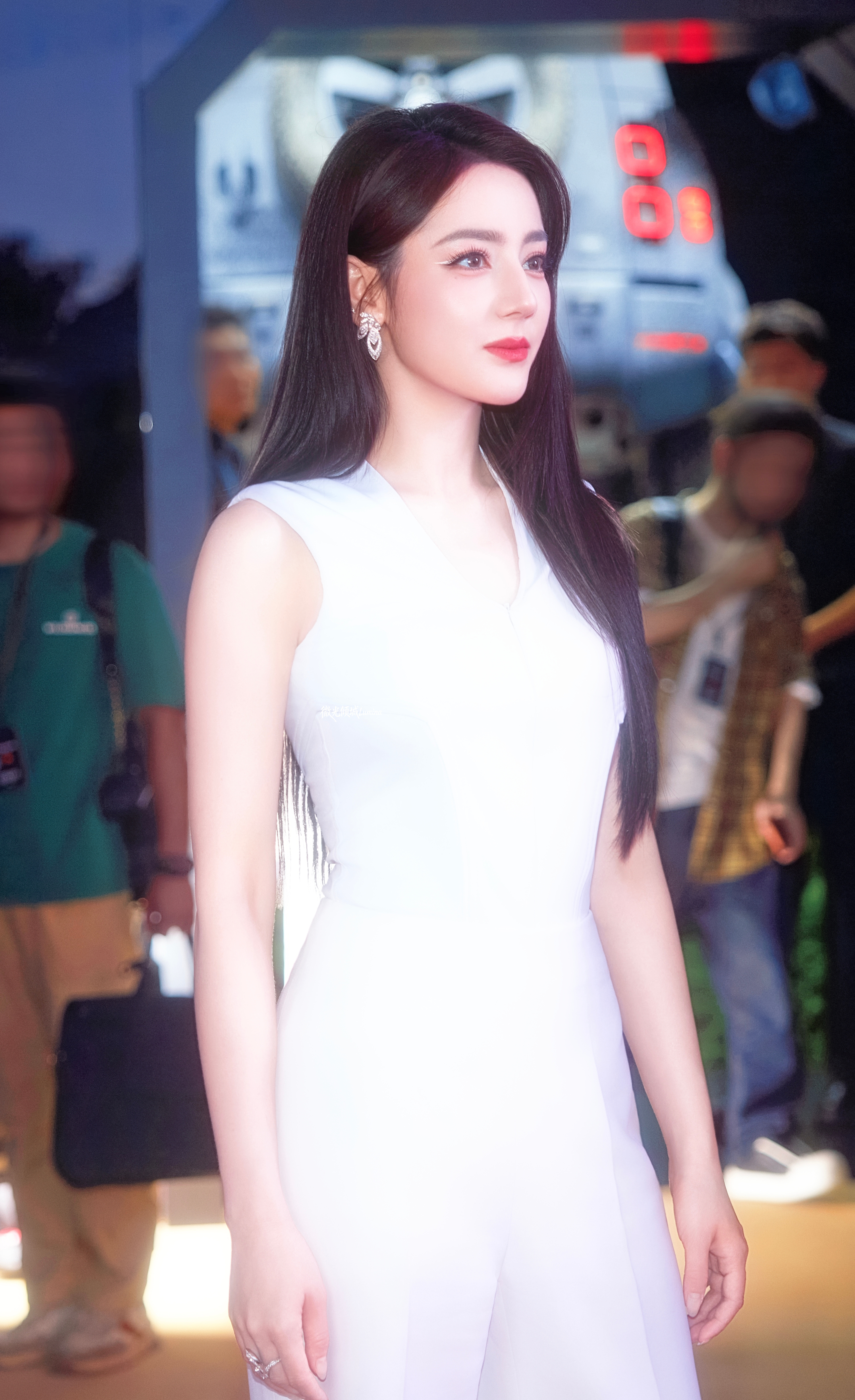 惊喜不止，美好是她。迪丽热巴会带给观众惊喜感