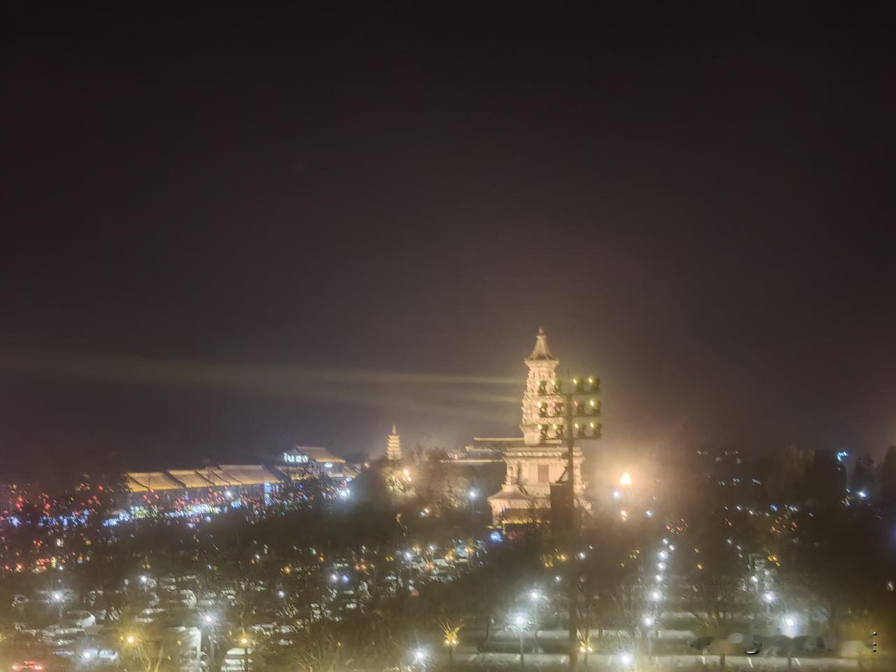 成长的过程，
本质上就是一个不断解决难题的过程。
很多事情，看起来很难，
但在每