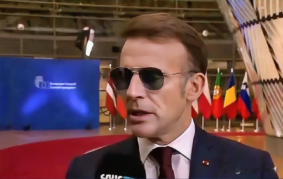 1月25日晚上的最新消息，速报，全都不容错过，第一条：法国推动立法禁止15岁以下