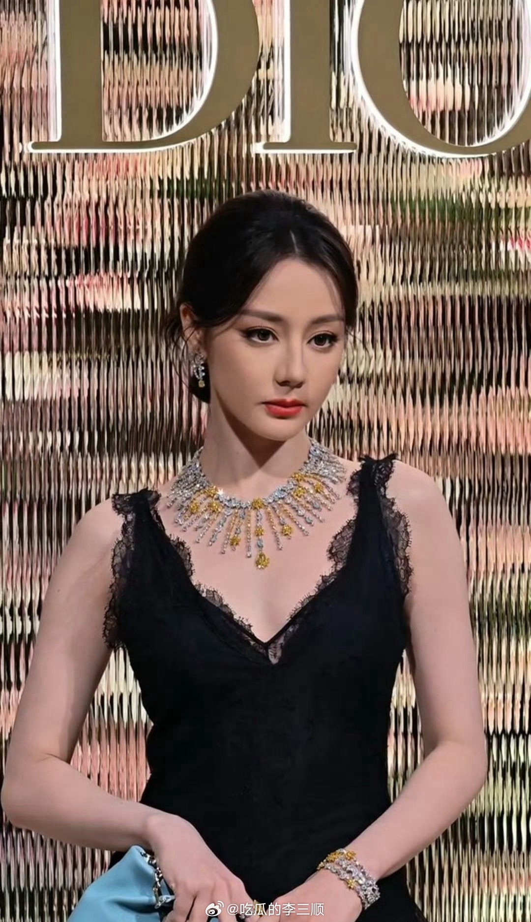 迪丽热巴今日份Dior线下活动生图状态，美神降临