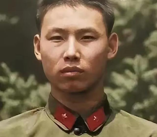 1984年，一河北小伙参军被破格提干，跟女友写信退婚，不料，女友却带着两位父亲跑