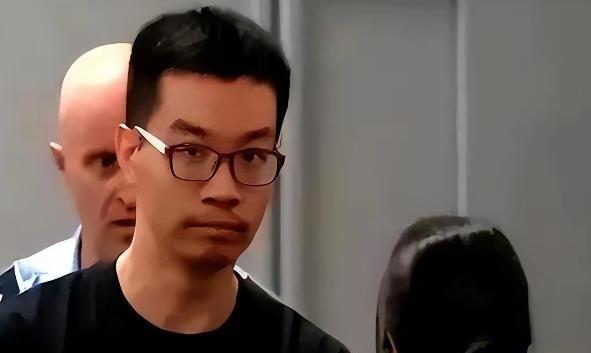 拒绝引渡！意大利听证会上，当法官用意大利语念完美国司法部的引渡请求，翻译刚把“涉